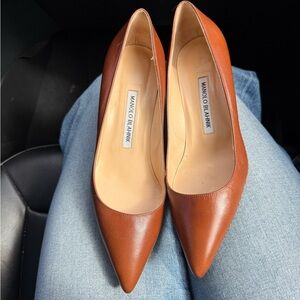 Manolo Blahnik Tan Kitten Heels